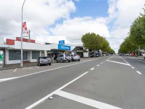Prime Commercial Building Up for Sale !!