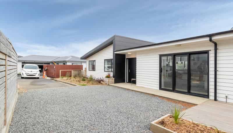 9 Cirrus Close, Newlands