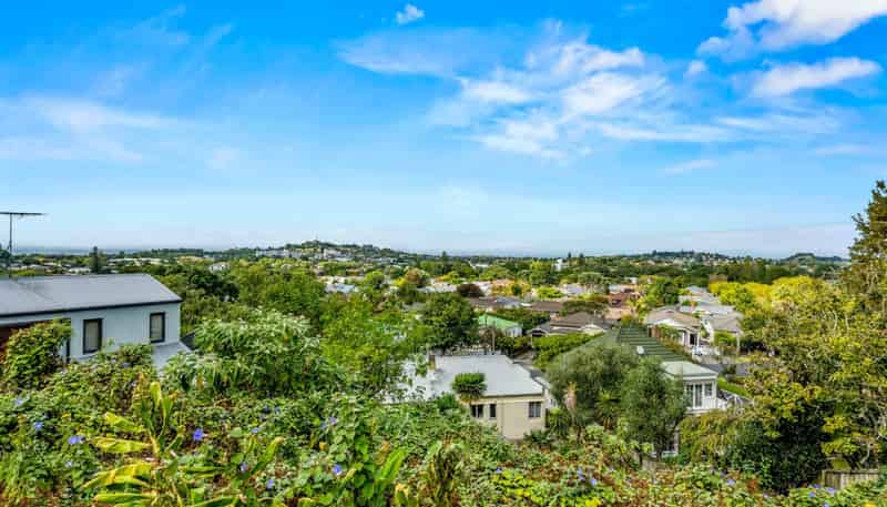 79 Owens Road, Epsom