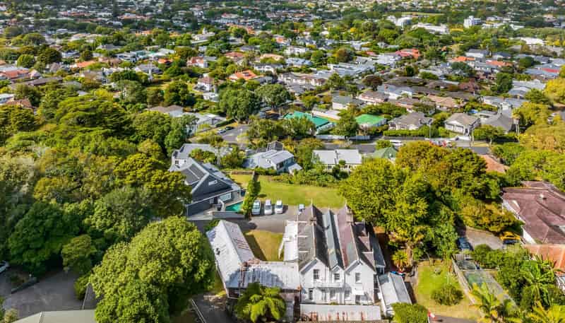 79 Owens Road, Epsom