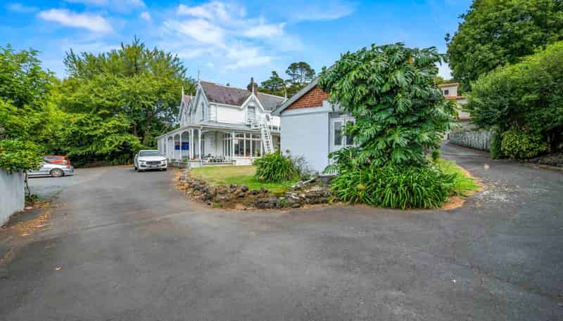 79 Owens Road, Epsom