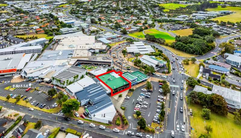 719A Whangaparaoa Road, Stanmore Bay