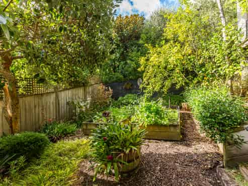 52 Walter Road, Lowry Bay, Eastbourne