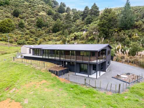 762 Russell Road, Whakapara