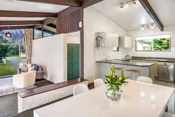 133 Great North Road, Otamatea