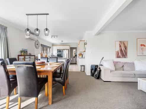 336 One Tree Point Road, One Tree Point
