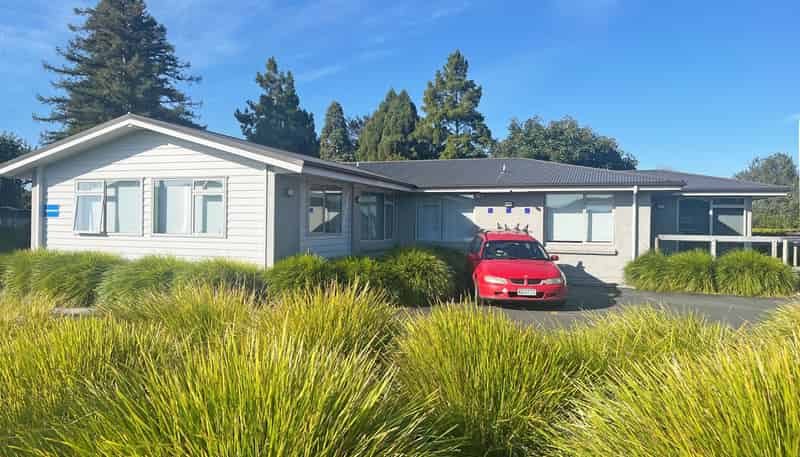 95 Thomas Road, Huntington