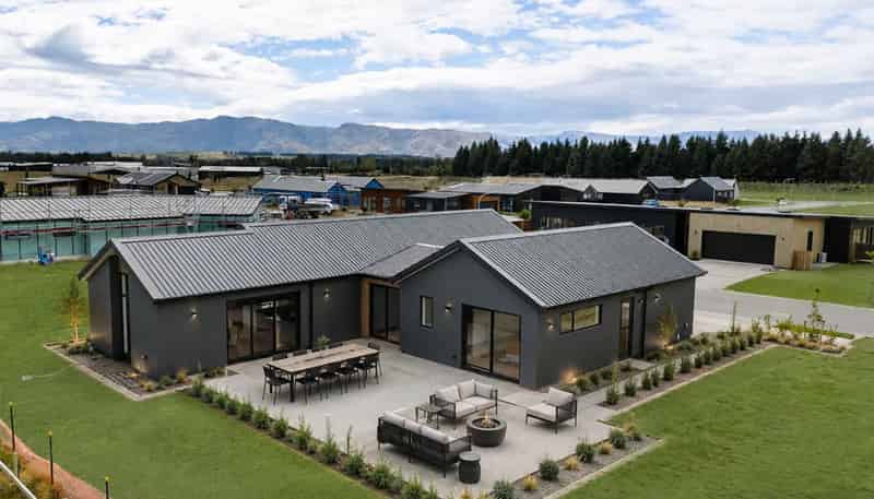 7 Buttercup Street, Wanaka