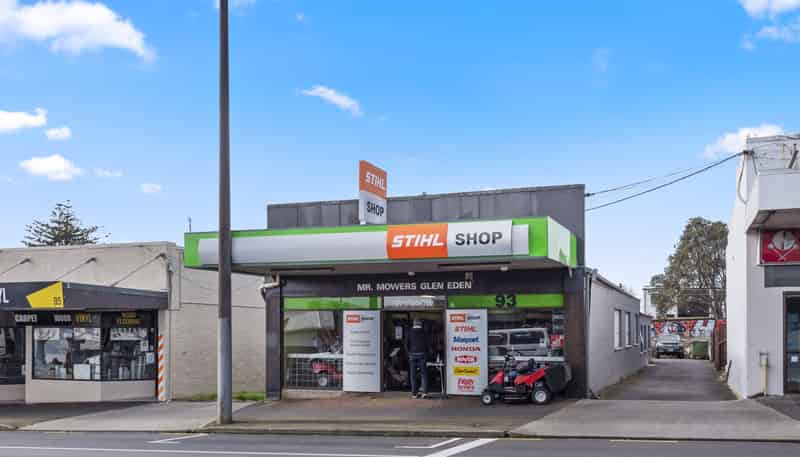 93 West Coast Road, Glen Eden