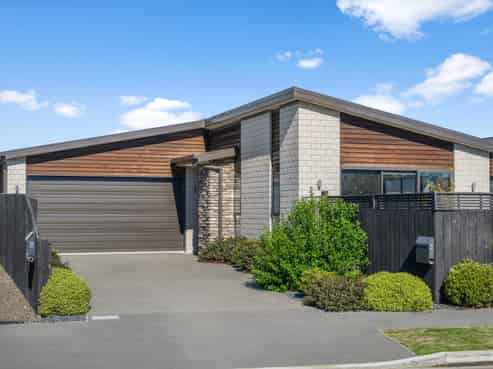 6 Lussa Close, Broomfield