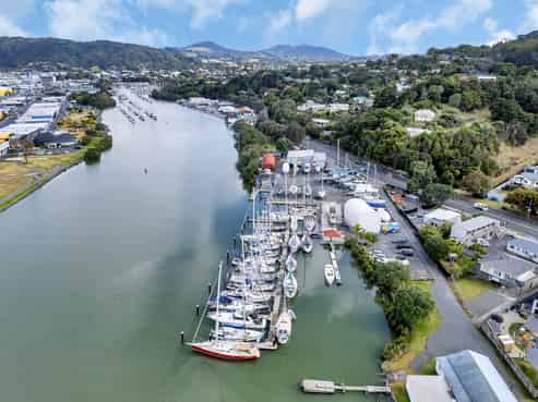 Marina business and investment opportunity