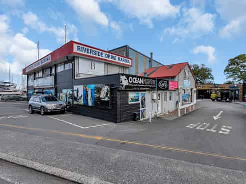 Marina business and investment opportunity