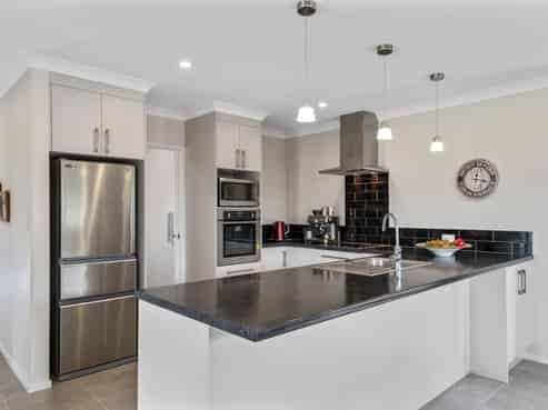 15 Shoreview Close, Omokoroa