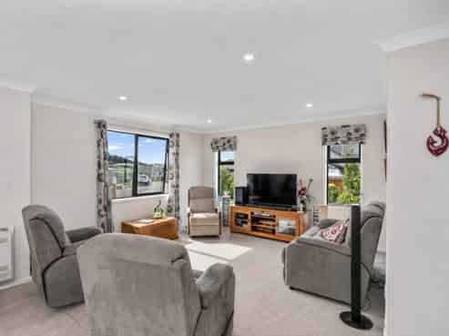 15 Shoreview Close, Omokoroa