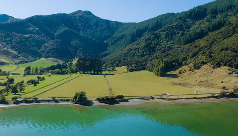 5552 Kenepuru Road, Waitaria Bay