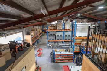 598SQM Versatile Warehouse For Sale-Vacant possession