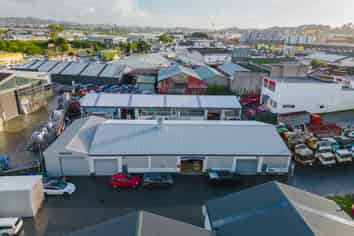 598SQM Versatile Warehouse For Sale-Vacant possession
