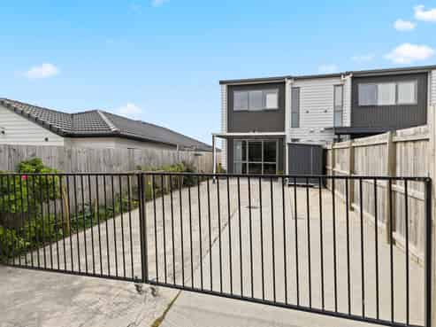 83 Thomas Road, Flat Bush