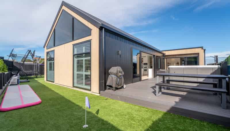 48 Meadowstone Street, Gleniti
