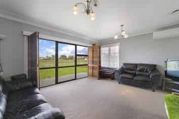 65 Conway Road, Eltham