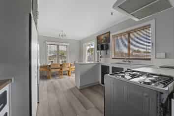 65 Conway Road, Eltham