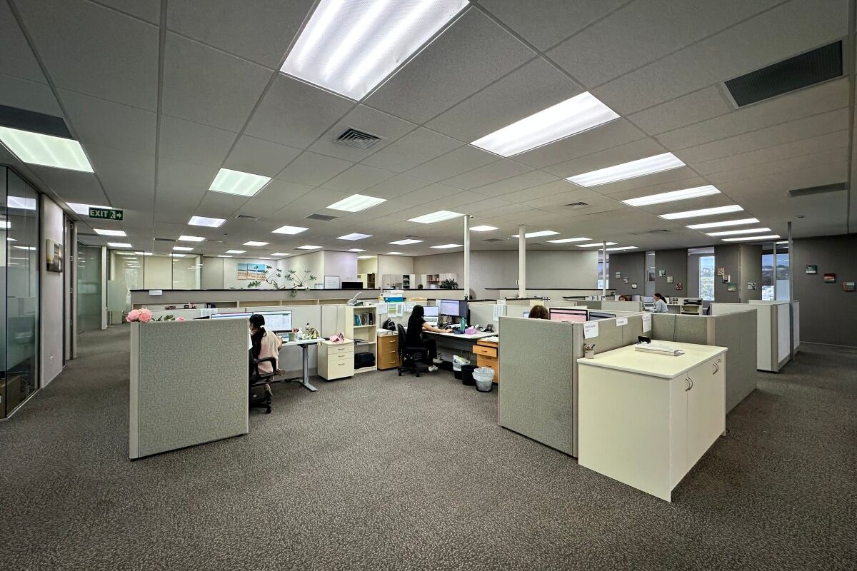 High Quality Office in Great Location - Veduta 5