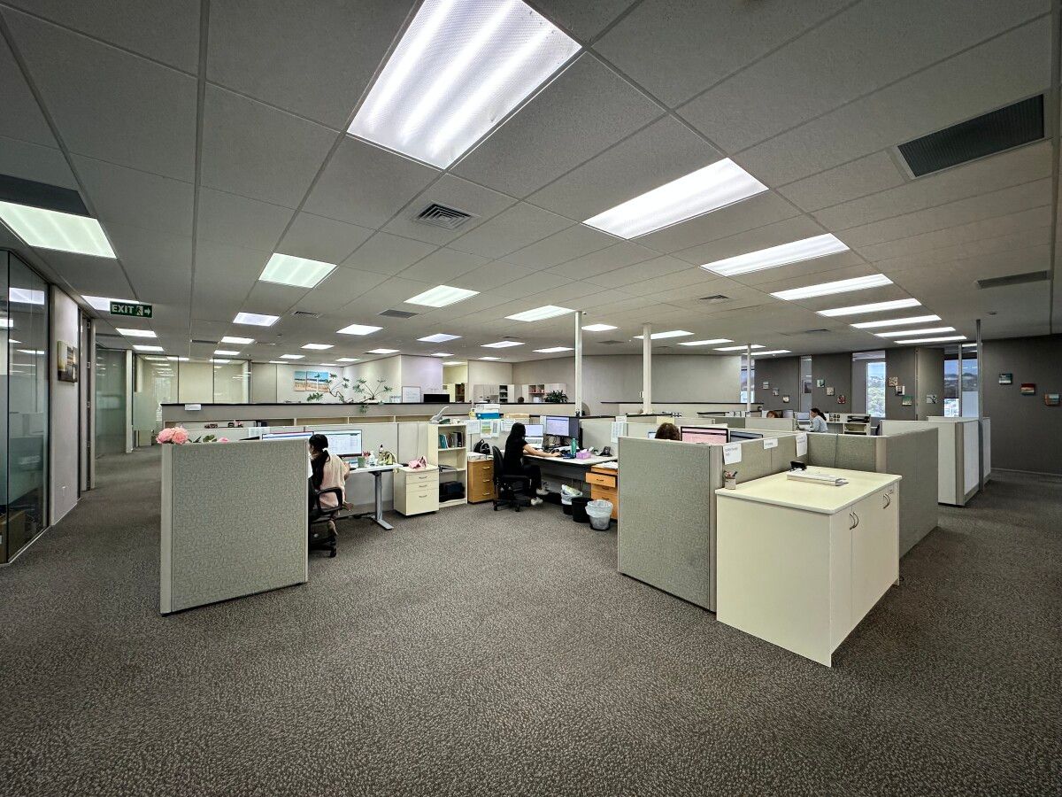 High Quality Office in Great Location - Vista 5
