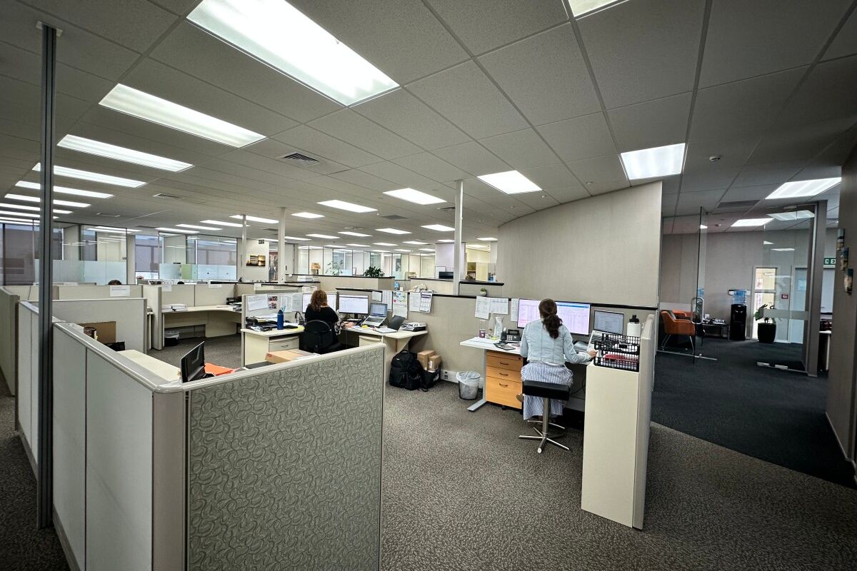 High Quality Office in Great Location - Veduta 3