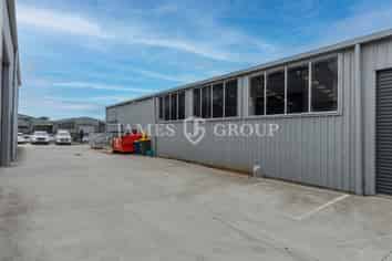 Exceptional & Affordable | 332sqm + 5 Carparks