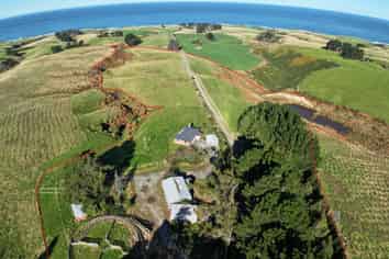 111 Quoin Point Road, Akatore