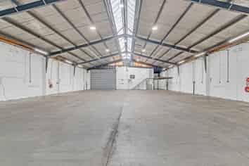 Freehold Sydenham - Occupy or Invest