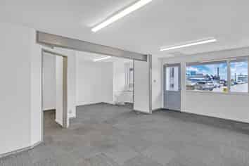 Freehold Sydenham - Occupy or Invest