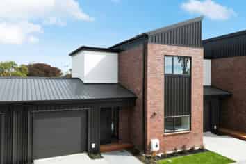 2/13 Pulham Crescent, Queenwood