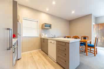 17a Queen Street, Parkside
