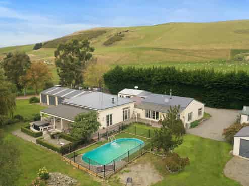 1215 Pleasant Point-Cave Highway, Pleasant Point