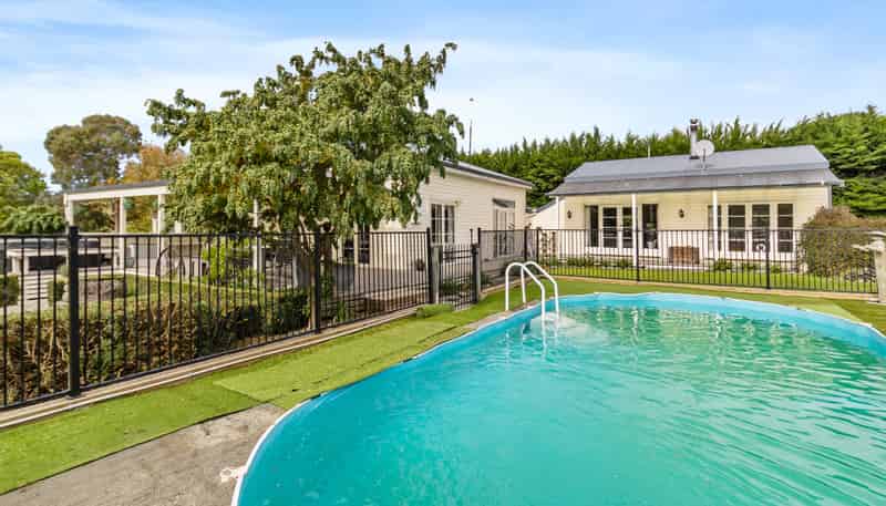 1215 Pleasant Point-Cave Highway, Pleasant Point