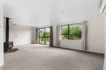 10 Ferry Road, Waipu