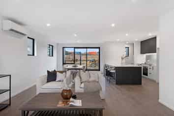 11 Riukiuta Avenue, Three Kings