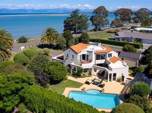 63 Motueka Quay, Motueka