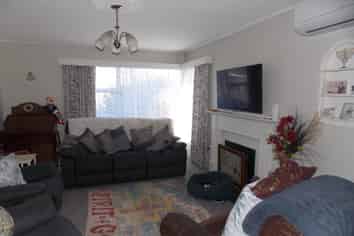 45 Sutherland Crescent, Westbrook