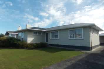 45 Sutherland Crescent, Westbrook