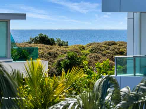 210/136 Marine Parade, Mount Maunganui