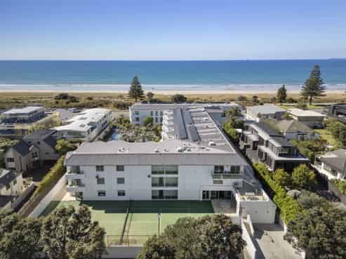 210/136 Marine Parade, Mount Maunganui