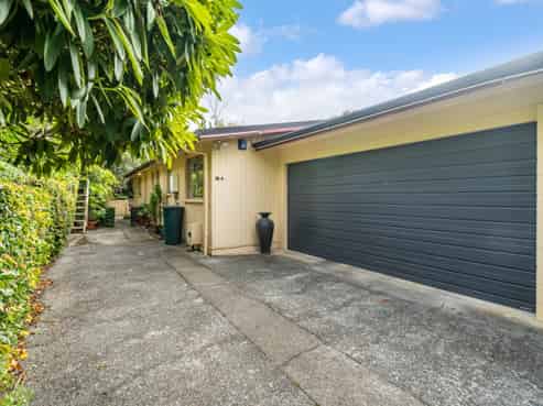 14B Forest Road, Pinehaven