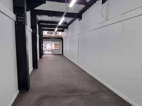 TO LEASE -119 GLADSTONE ROAD