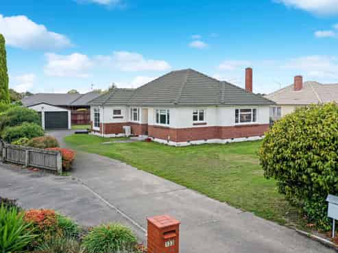 135 Walnut Avenue, Allenton