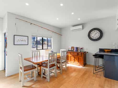 16 Ocean Beach Street, Foxton Beach
