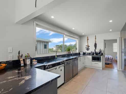 16 Ocean Beach Street, Foxton Beach