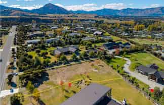 960A Aubrey Road, Albert Town