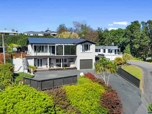 38 Seaview Road, Marfell